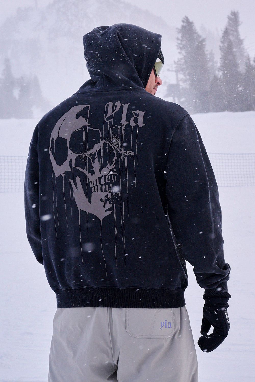 Young LA 551 - Drippy Skull Hoodie Black Canada | OCWS-47659